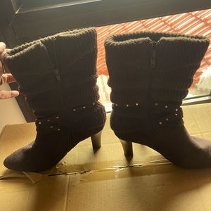 Brand new pair of suede boots